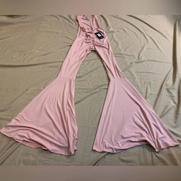 -NWT- Fashion Nova Blush Pink Flared Jumpsuit - Picture 14 of 16